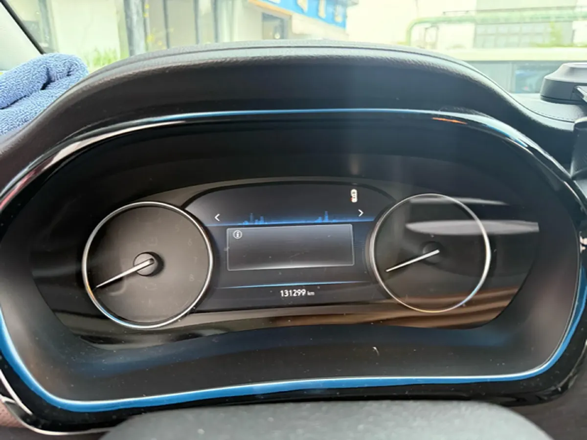 2021 Buick GL8 2.0T 237HP L4 9AT,autocango,china used car exporter,china ev exporter,chinese used car exporter,chinese used ev exporter