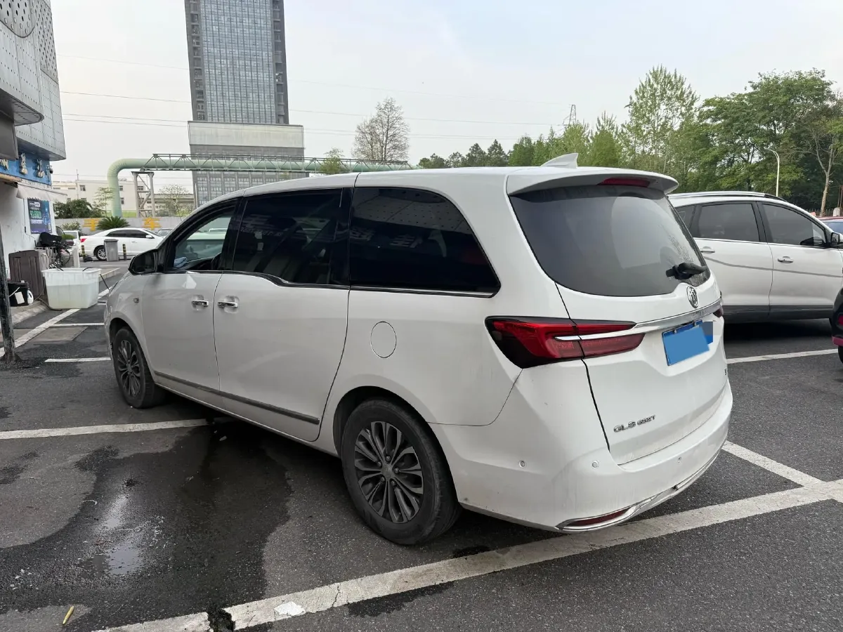 2021 Buick GL8 2.0T 237HP L4 9AT,autocango,china used car exporter,china ev exporter,chinese used car exporter,chinese used ev exporter
