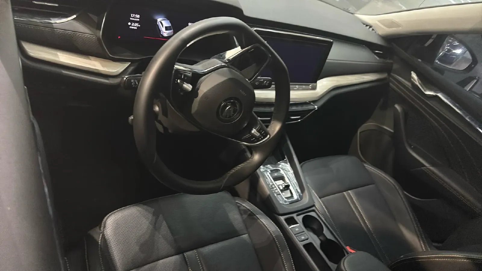 2022 Skoda Octavia 1.4T 150HP L4 7DCT,autocango,china used car exporter,china ev exporter,chinese used car exporter,chinese used ev exporter