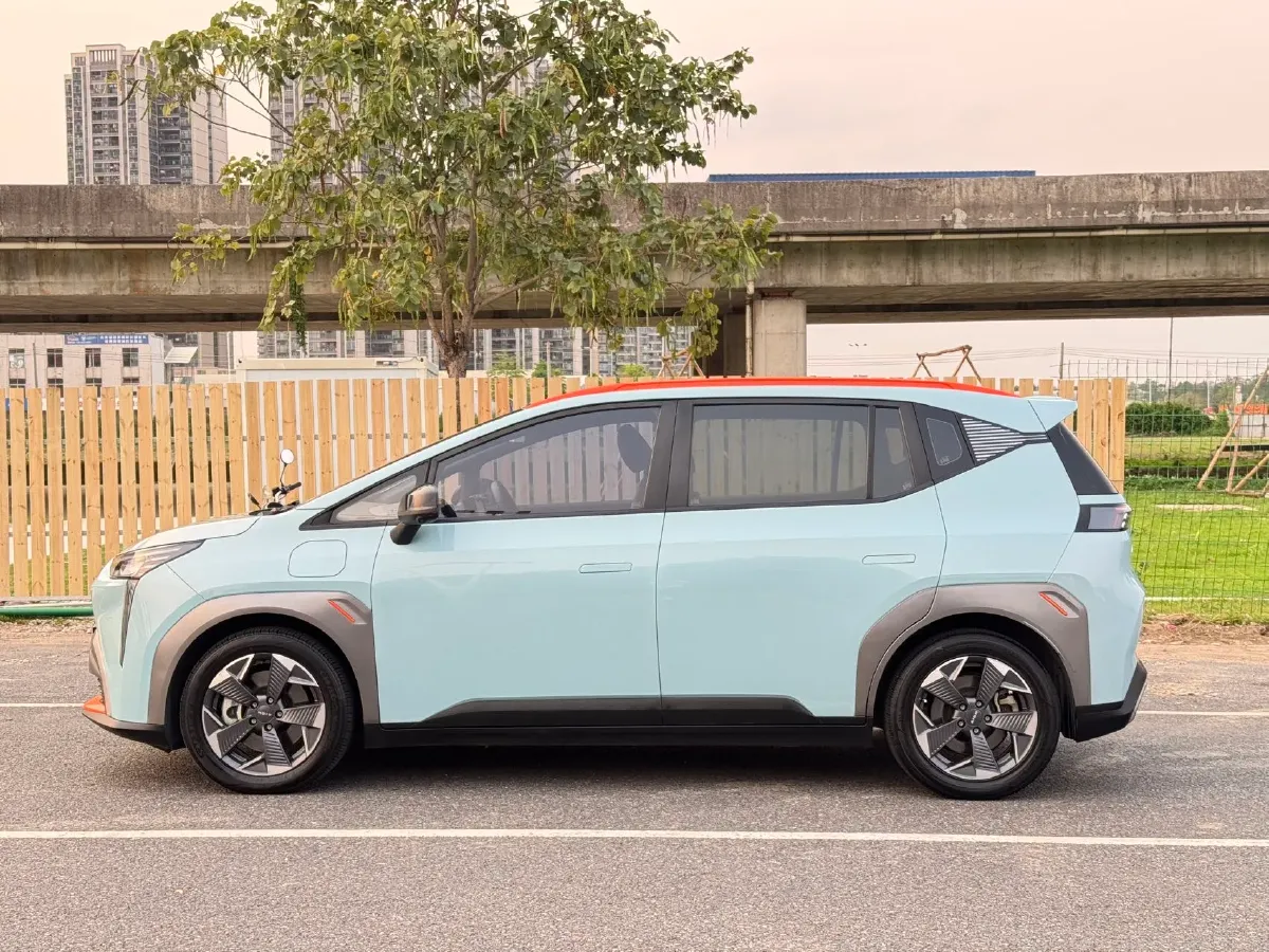 2022 Geely Okavango 1.8T 184HP L4 7DCT,autocango,china used car exporter,china ev exporter,chinese used car exporter,chinese used ev exporter