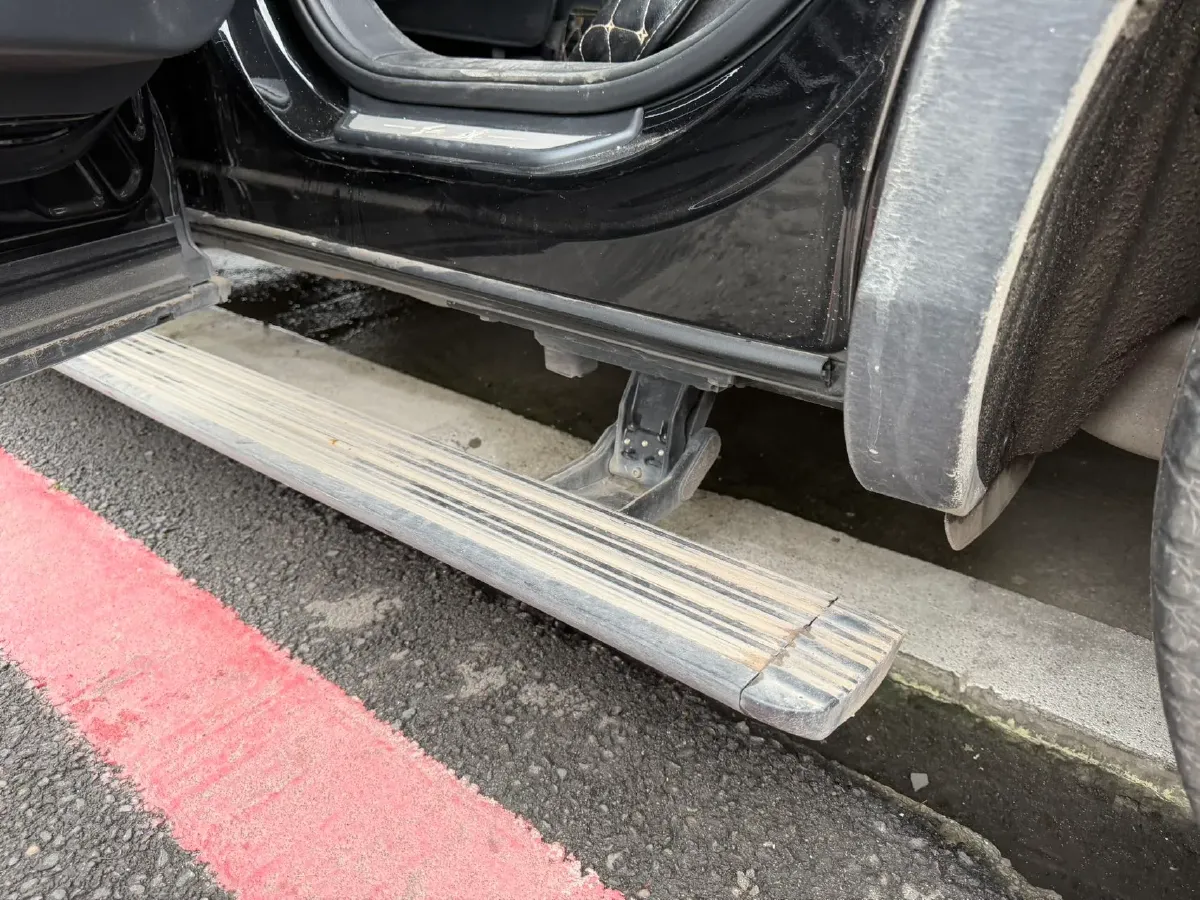 2019 HongQi HS5 2.0T 224HP L4 6AT,autocango,china used car exporter,china ev exporter,chinese used car exporter,chinese used ev exporter