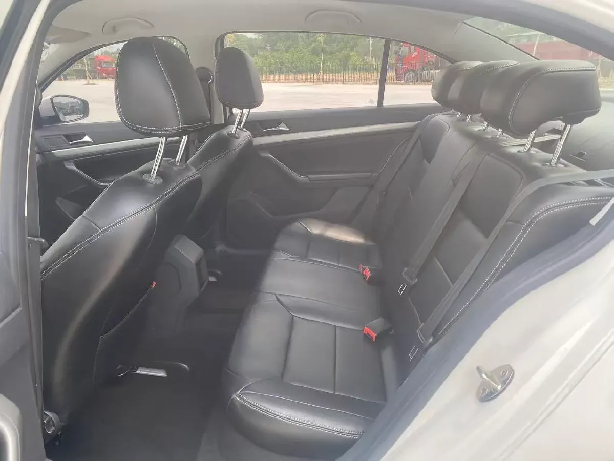 2018 Volkswagen Lavida 1.5L 112HP L4 6AT,autocango,china used car exporter,china ev exporter,chinese used car exporter,chinese used ev exporter