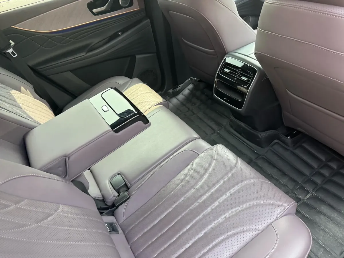 2023 Chery Tiggo 9 2.0T 261HP L4 8AT,autocango,china used car exporter,china ev exporter,chinese used car exporter,chinese used ev exporter