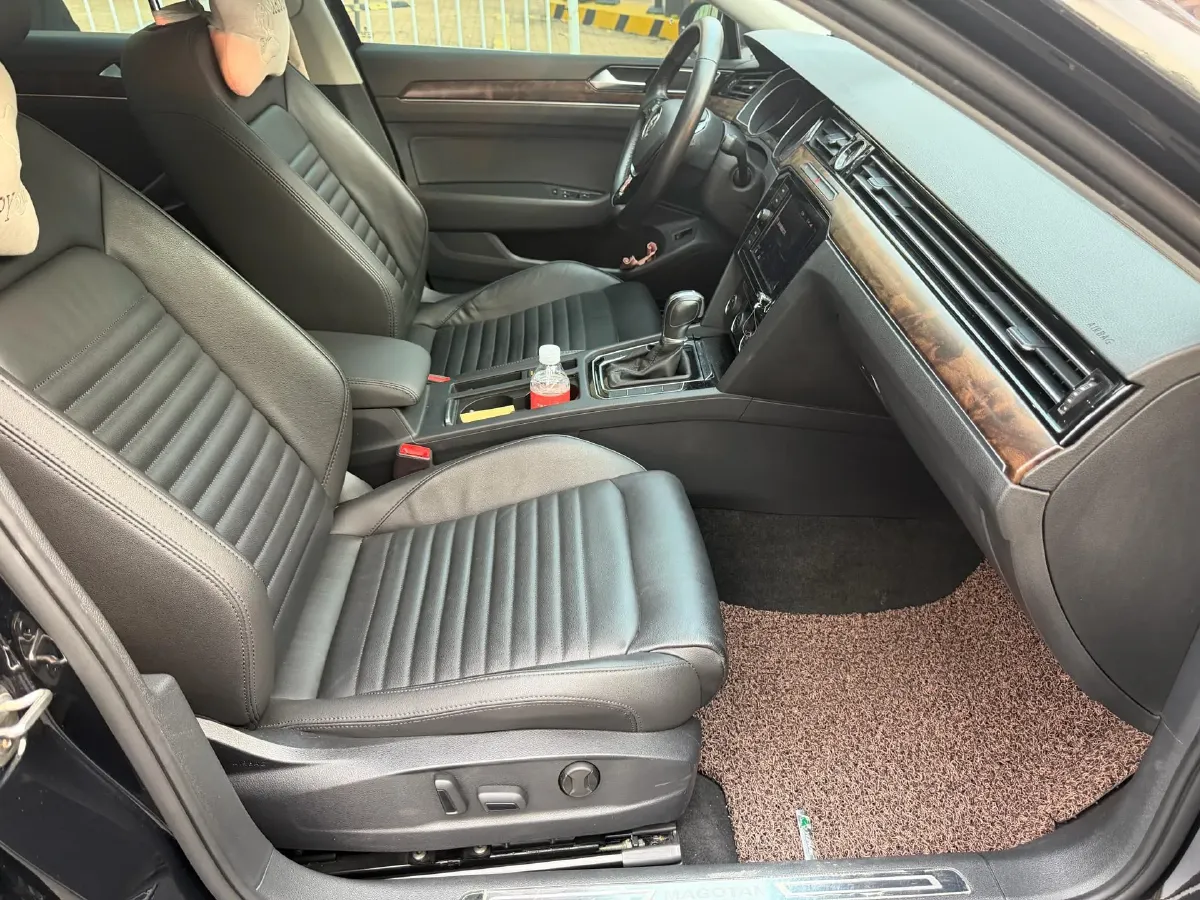 2019 Volkswagen Tayron 2.0T 186HP L4 7DCT,autocango,china used car exporter,china ev exporter,chinese used car exporter,chinese used ev exporter