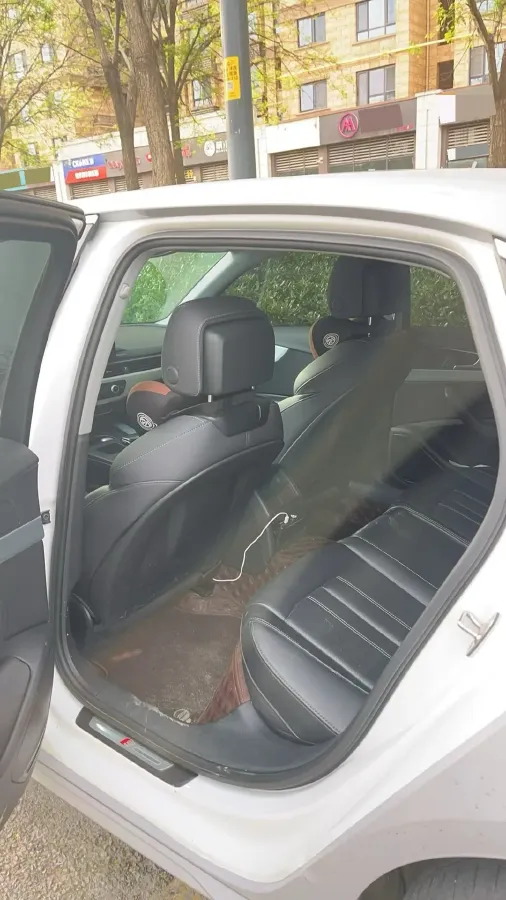 2022 Audi A4L 2.0T 190HP L4 7DCT,autocango,china used car exporter,china ev exporter,chinese used car exporter,chinese used ev exporter