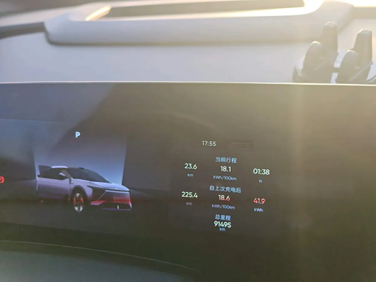 2023 HiPhi Y BEV 76.6KWH,autocango,china used car exporter,china ev exporter,chinese used car exporter,chinese used ev exporter