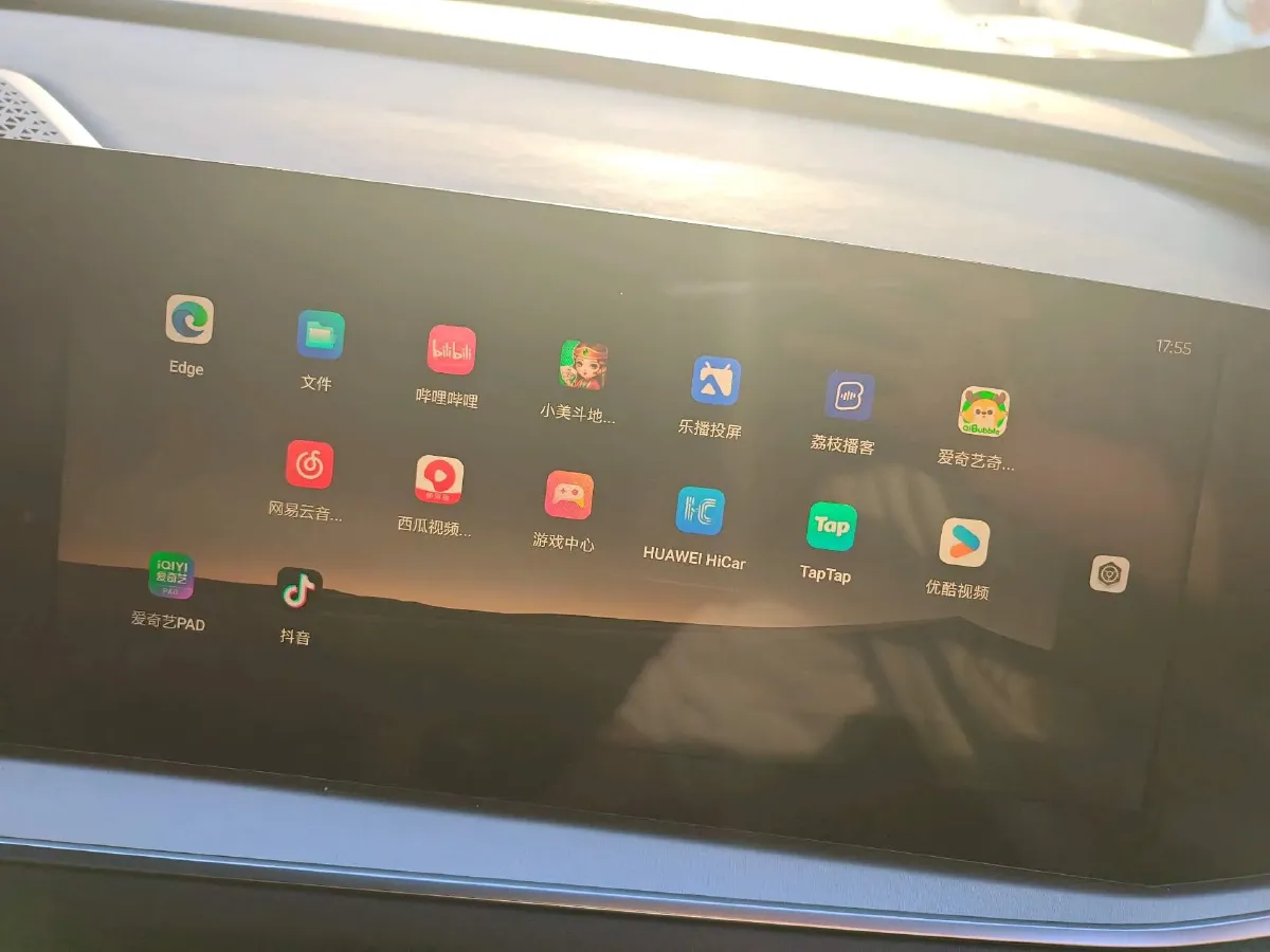 2023 HiPhi Y BEV 76.6KWH,autocango,china used car exporter,china ev exporter,chinese used car exporter,chinese used ev exporter