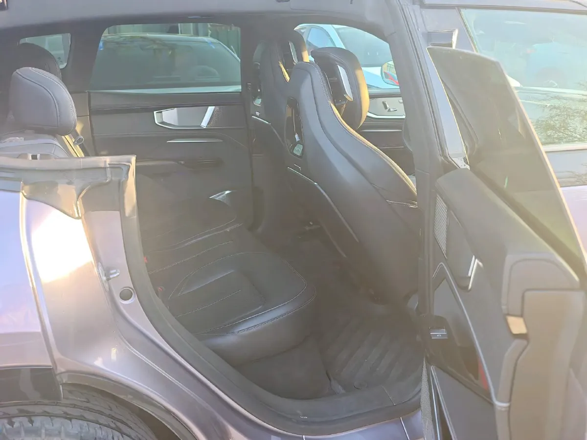 2023 HiPhi Y BEV 76.6KWH,autocango,china used car exporter,china ev exporter,chinese used car exporter,chinese used ev exporter