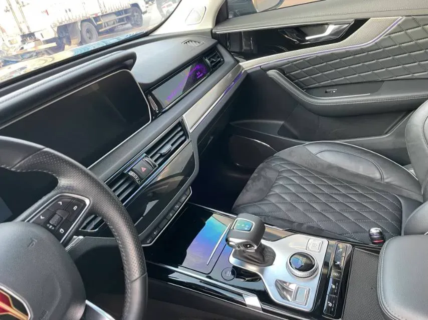 2019 HongQi HS5 2.0T 224HP L4 6AT,autocango,china used car exporter,china ev exporter,chinese used car exporter,chinese used ev exporter