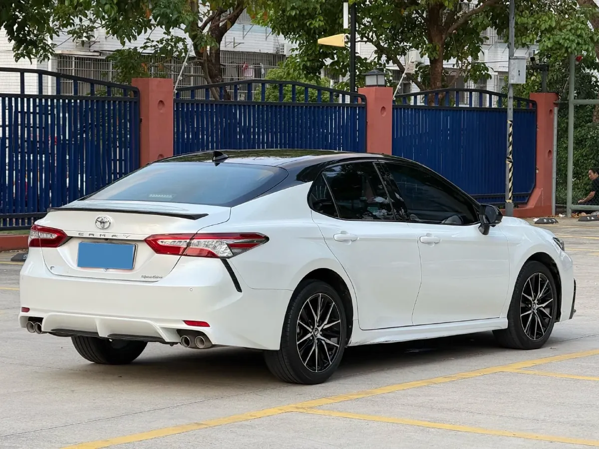 2021 Toyota Camry 2.0L 178HP L4 CVT,autocango,china used car exporter,china ev exporter,chinese used car exporter,chinese used ev exporter