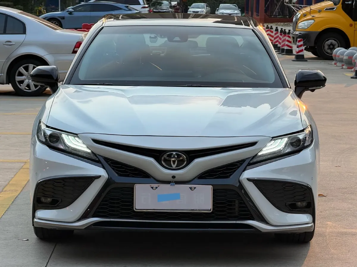 2021 Toyota Camry 2.0L 178HP L4 CVT,autocango,china used car exporter,china ev exporter,chinese used car exporter,chinese used ev exporter