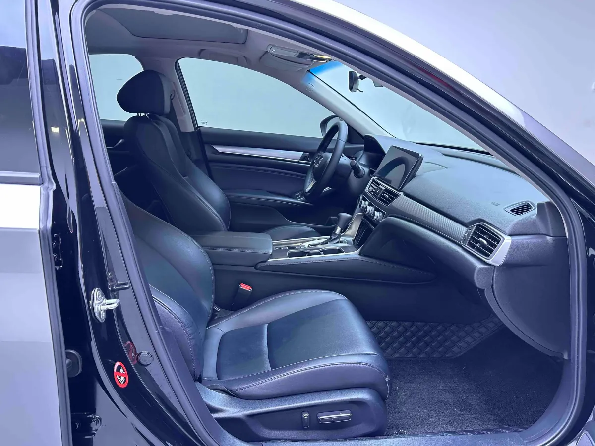 2022 Honda Accord 1.5T 194HP L4 CVT,autocango,china used car exporter,china ev exporter,chinese used car exporter,chinese used ev exporter