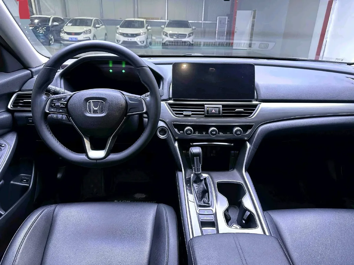 2022 Honda Accord 1.5T 194HP L4 CVT,autocango,china used car exporter,china ev exporter,chinese used car exporter,chinese used ev exporter