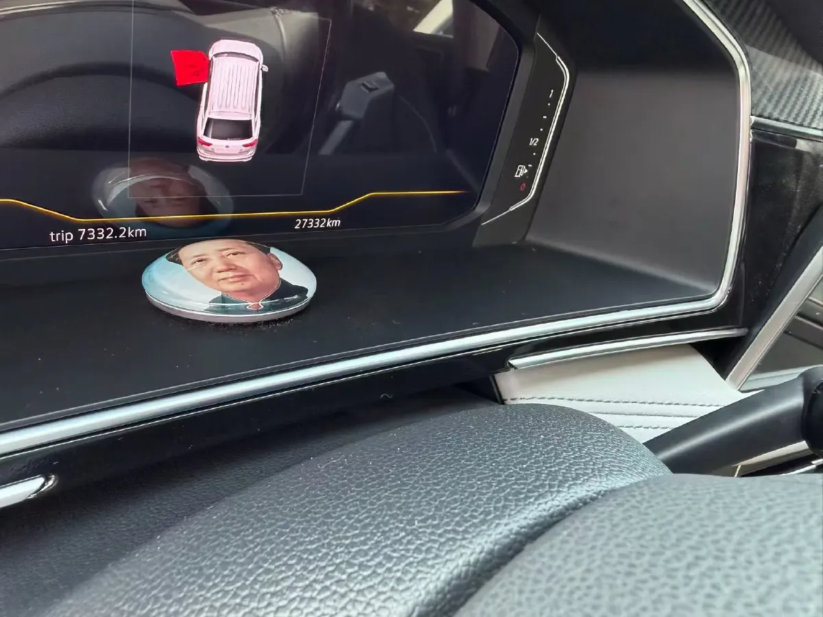 2024 Volkswagen Tiguan L 2.0T 186HP L4 7DCT,autocango,china used car exporter,china ev exporter,chinese used car exporter,chinese used ev exporter