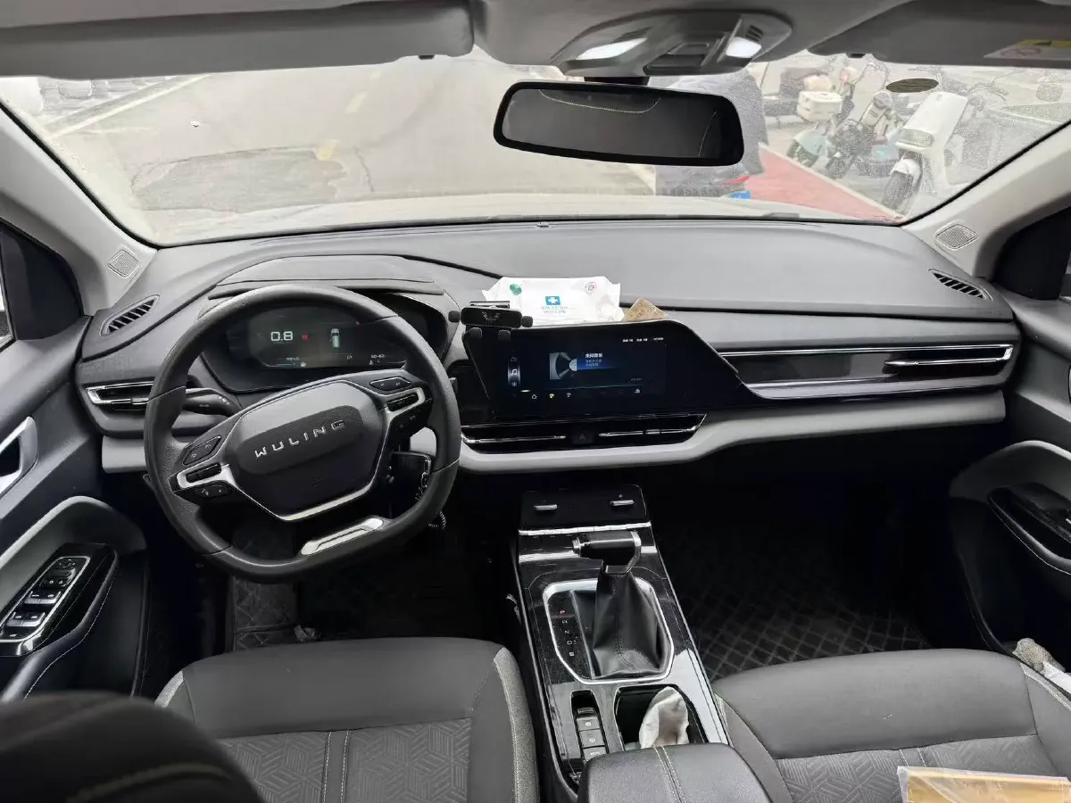 2020 WuLing KaiJie 1.5T 147HP L4 CVT,autocango,china used car exporter,china ev exporter,chinese used car exporter,chinese used ev exporter