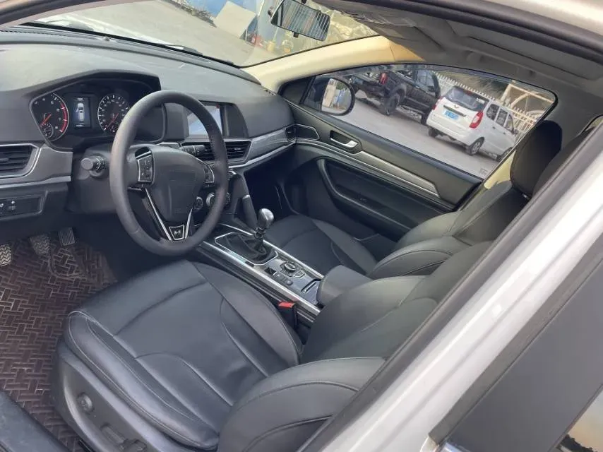 2019 Haval H6 1.5T 150HP L4 6MT,autocango,china used car exporter,china ev exporter,chinese used car exporter,chinese used ev exporter