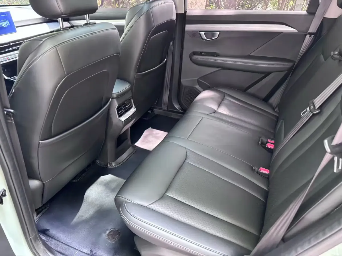 2021 WuLing XingChen 1.5T 147HP L4 CVT,autocango,china used car exporter,china ev exporter,chinese used car exporter,chinese used ev exporter