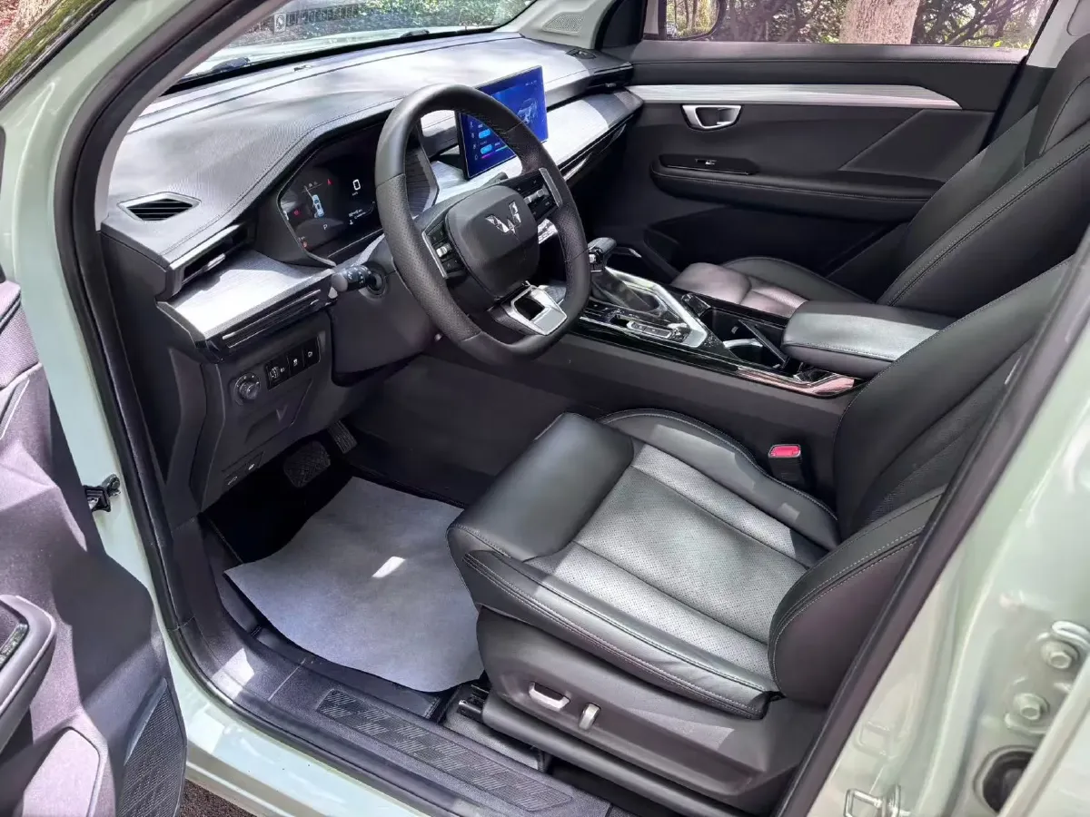 2021 WuLing XingChen 1.5T 147HP L4 CVT,autocango,china used car exporter,china ev exporter,chinese used car exporter,chinese used ev exporter