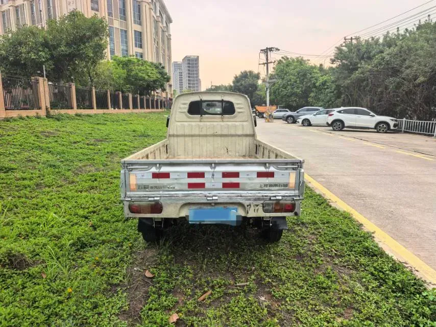 2020 WuLing RongGuang Mini Truck 1.5L 99HP L4 5MT,autocango,china used car exporter,china ev exporter,chinese used car exporter,chinese used ev exporter