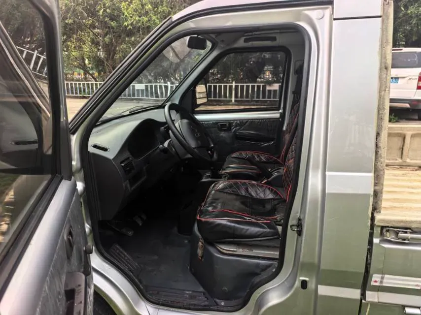 2020 WuLing RongGuang Mini Truck 1.5L 99HP L4 5MT,autocango,china used car exporter,china ev exporter,chinese used car exporter,chinese used ev exporter