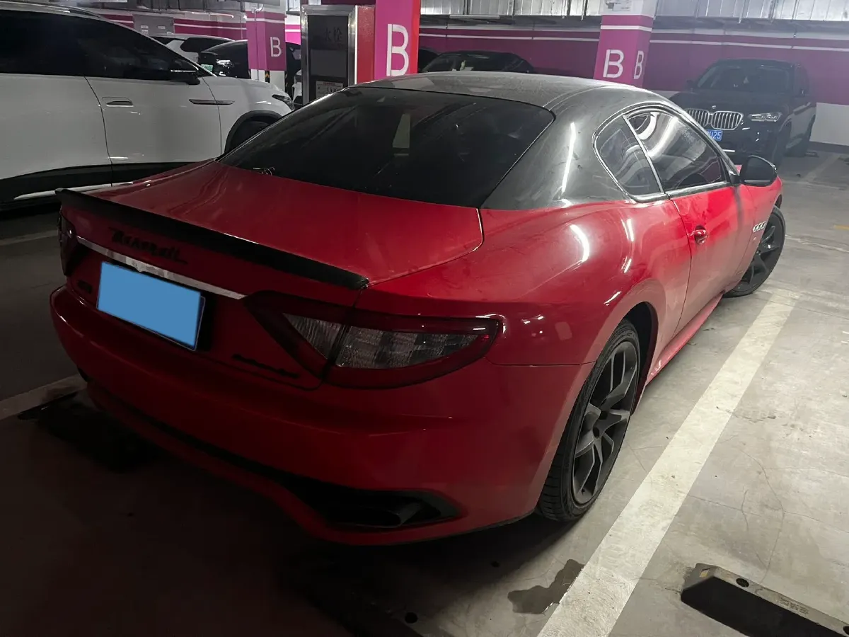 2013 Maserati GranTurismo 4.7L 460HP V8 6AT,autocango,china used car exporter,china ev exporter,chinese used car exporter,chinese used ev exporter