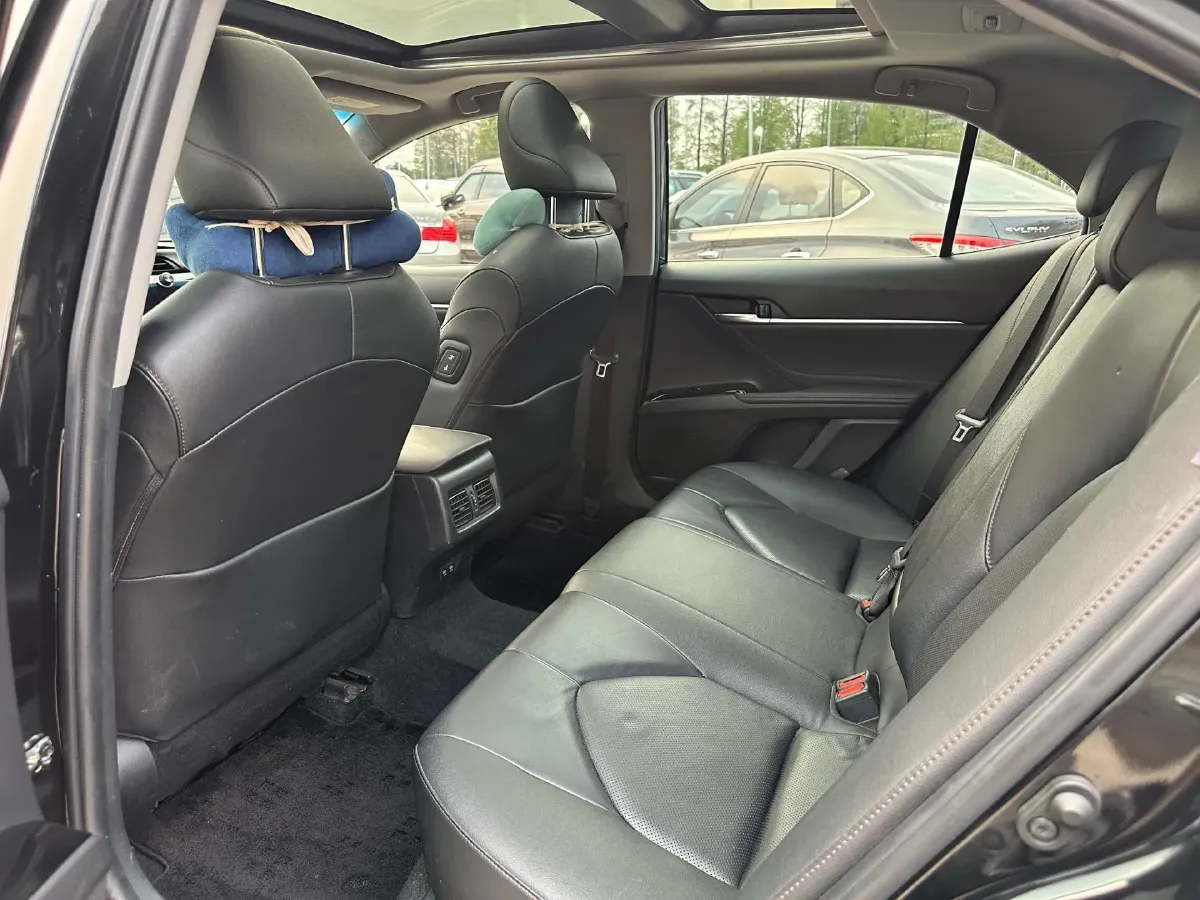 2019 Toyota Camry 2.5L 209HP L4 8AT,autocango,china used car exporter,china ev exporter,chinese used car exporter,chinese used ev exporter