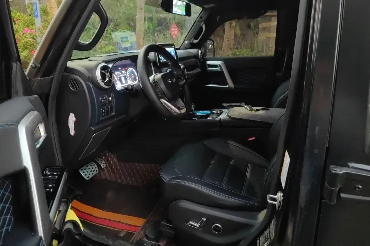 2024 Beijing BJ40 2.0T 163HP L4 8AT,autocango,china used car exporter,china ev exporter,chinese used car exporter,chinese used ev exporter