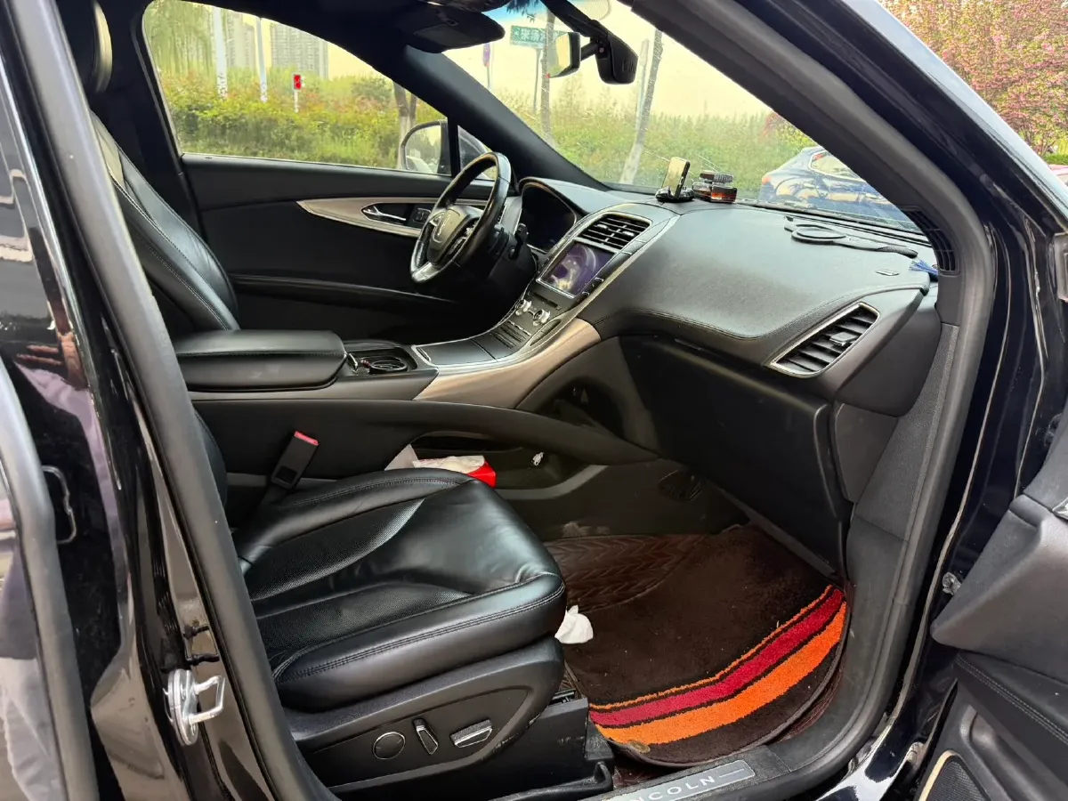 2019 Lincoln Nautilus 2.0T 224HP L4 8AT,autocango,china used car exporter,china ev exporter,chinese used car exporter,chinese used ev exporter