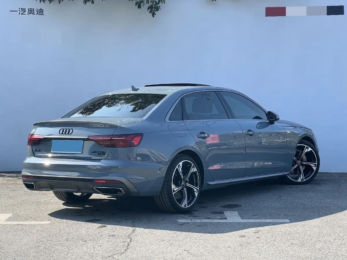 2022 Audi A4L 2.0T 190HP L4 7DCT,autocango,china used car exporter,china ev exporter,chinese used car exporter,chinese used ev exporter