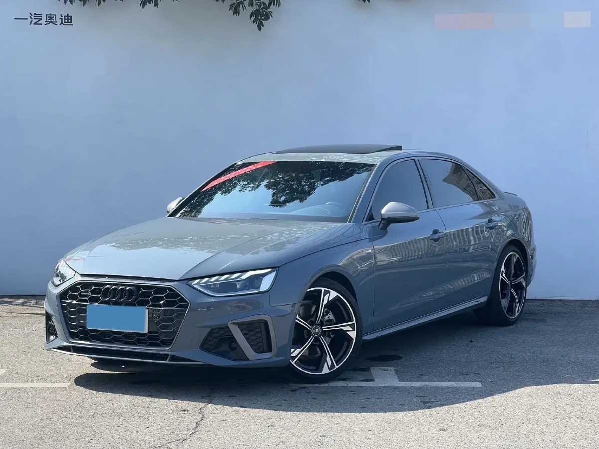 2022 Audi A4L 2.0T 190HP L4 7DCT,autocango,china used car exporter,china ev exporter,chinese used car exporter,chinese used ev exporter