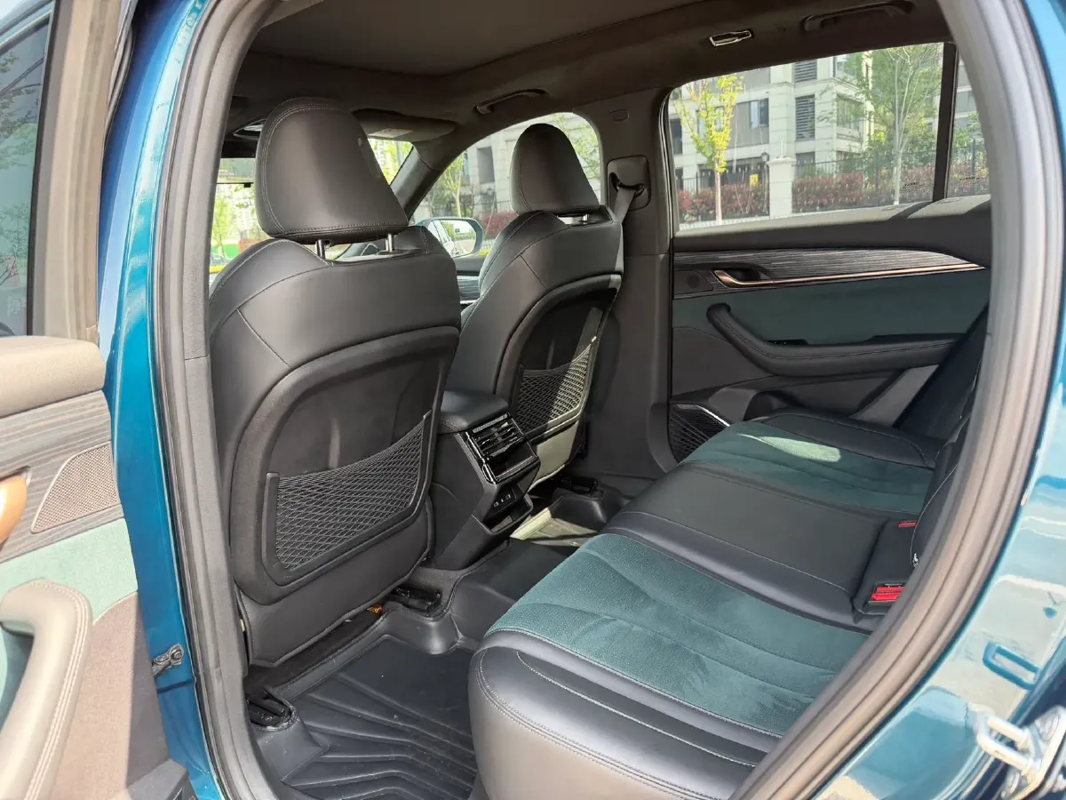 2021 Geely Monjaro 2.0T 238HP L4 8AT,autocango,china used car exporter,china ev exporter,chinese used car exporter,chinese used ev exporter