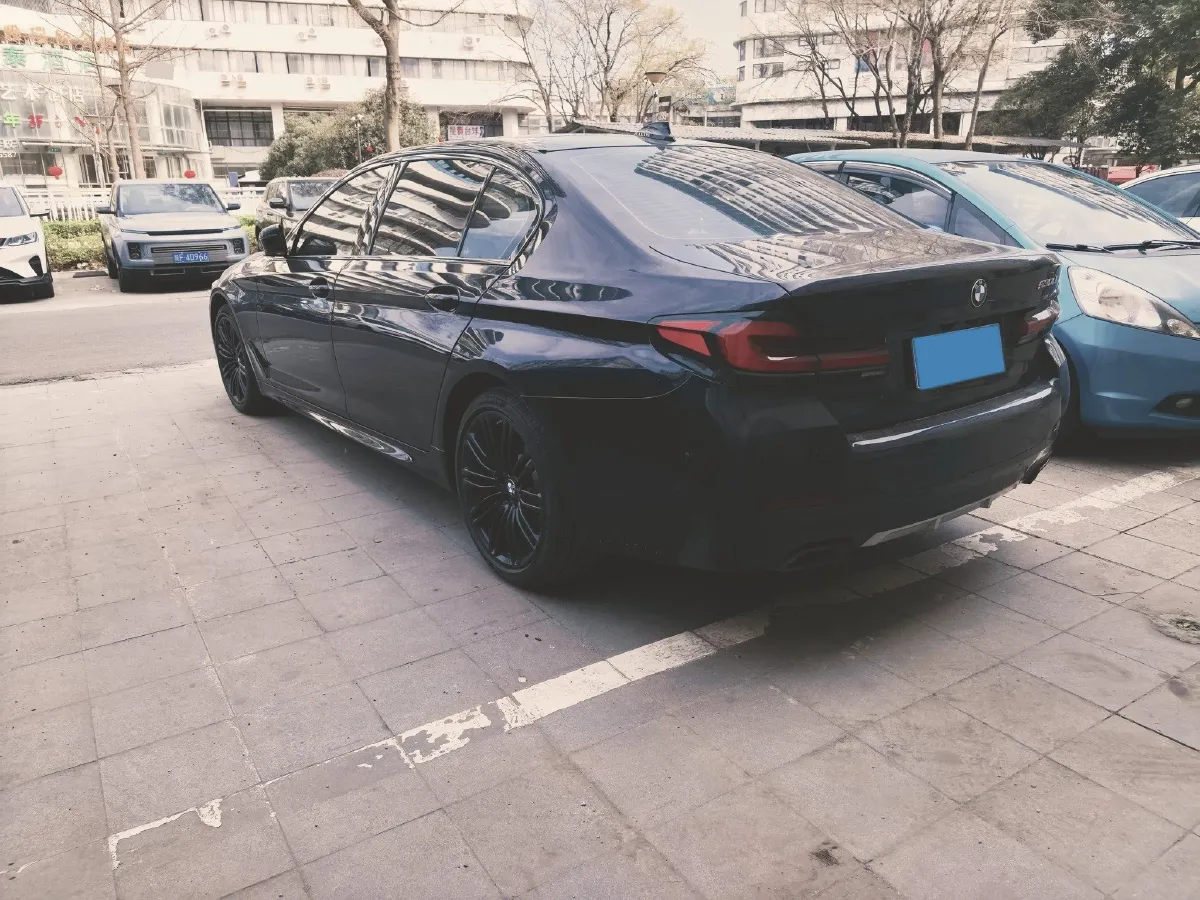 2021 BMW 5 Series 2.0T 252HP L4 8AT,autocango,china used car exporter,china ev exporter,chinese used car exporter,chinese used ev exporter