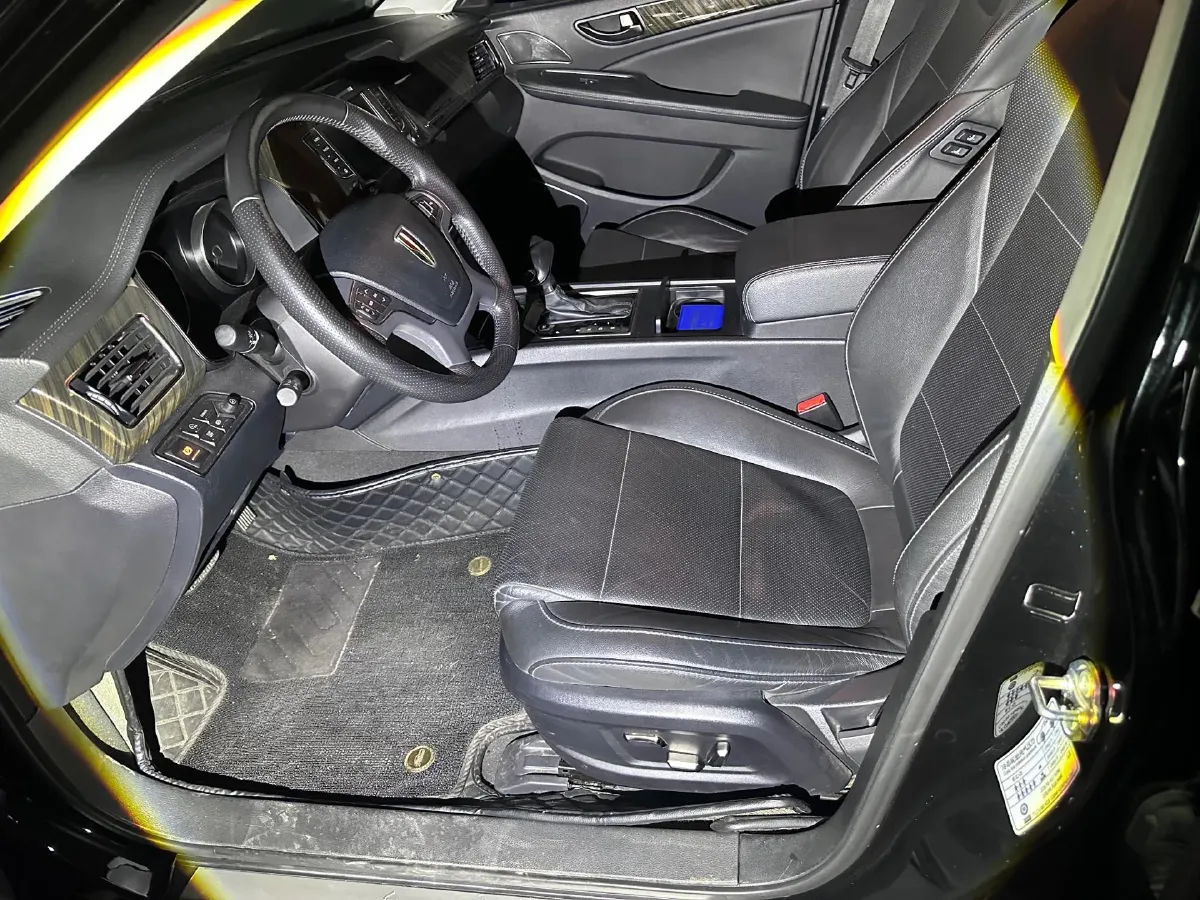 2019 HongQi H7 2.0T 204HP L4 6AT,autocango,china used car exporter,china ev exporter,chinese used car exporter,chinese used ev exporter