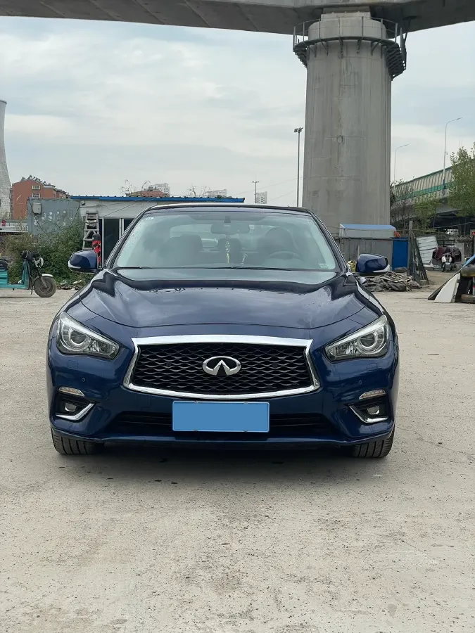 2018 Jeep Grand Commander 2.0T 265HP L4 9AT,autocango,china used car exporter,china ev exporter,chinese used car exporter,chinese used ev exporter