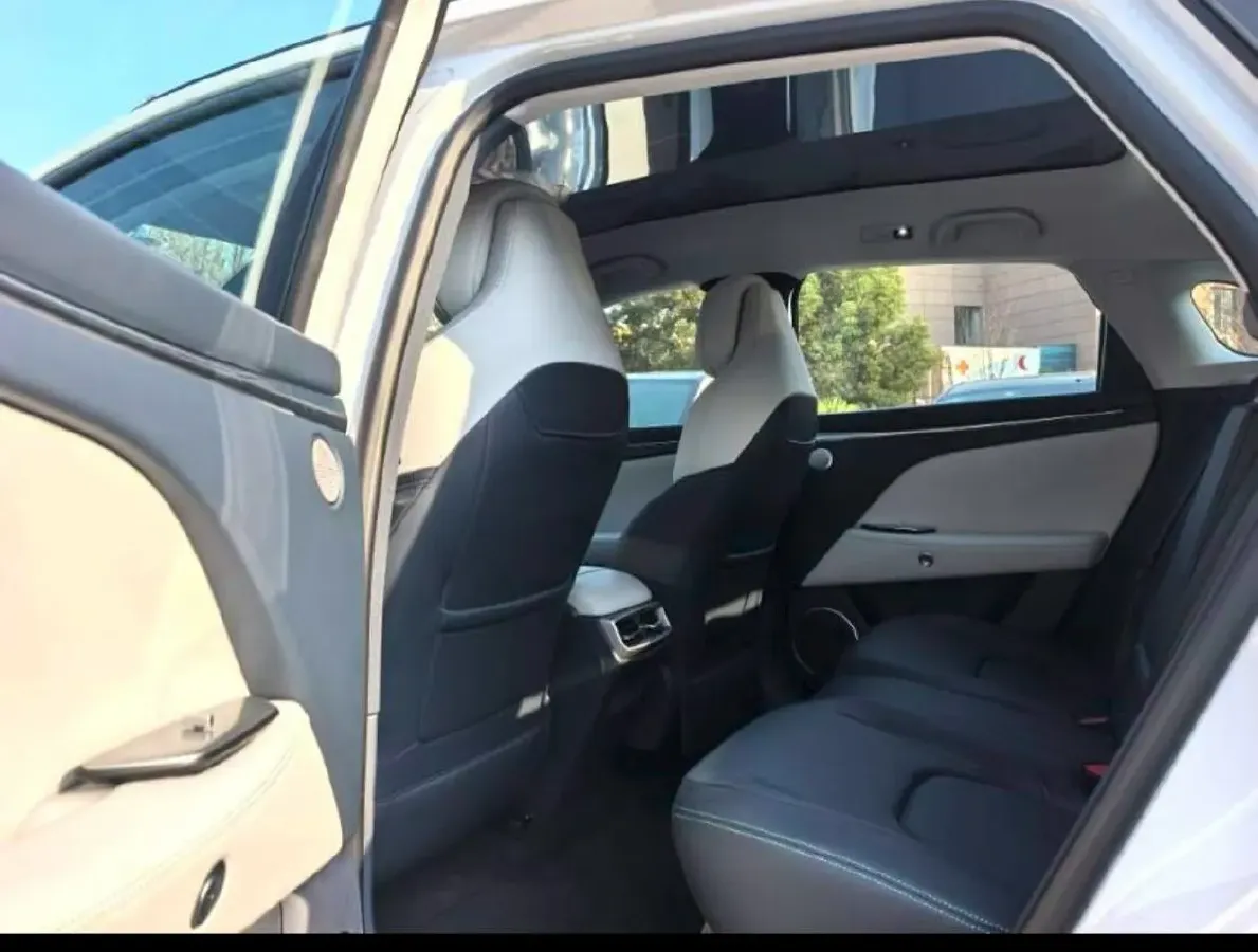 2025 MAXUS G10 2.0T 261HP L4 8AT,autocango,china used car exporter,china ev exporter,chinese used car exporter,chinese used ev exporter