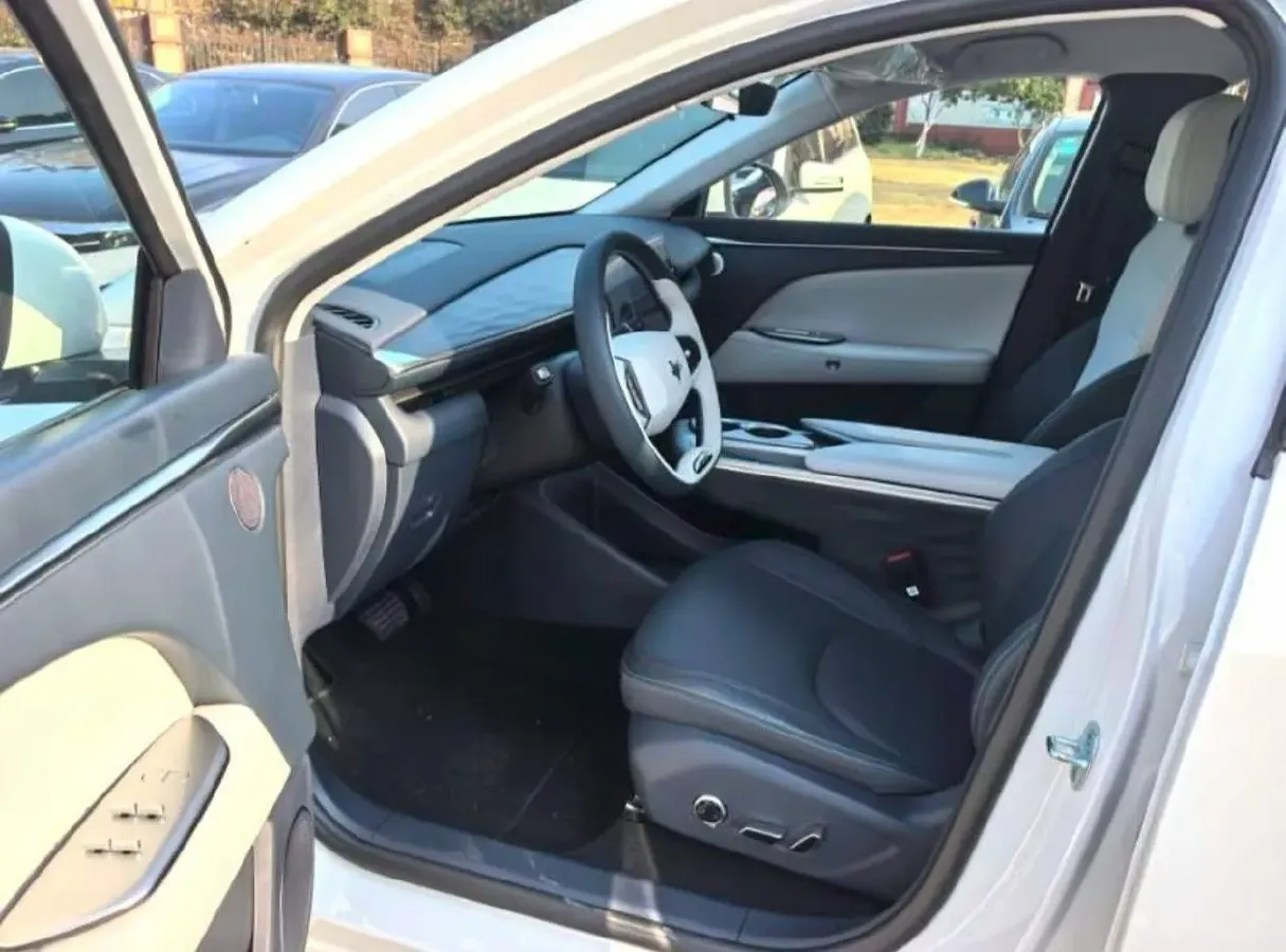 2025 MAXUS G10 2.0T 261HP L4 8AT,autocango,china used car exporter,china ev exporter,chinese used car exporter,chinese used ev exporter