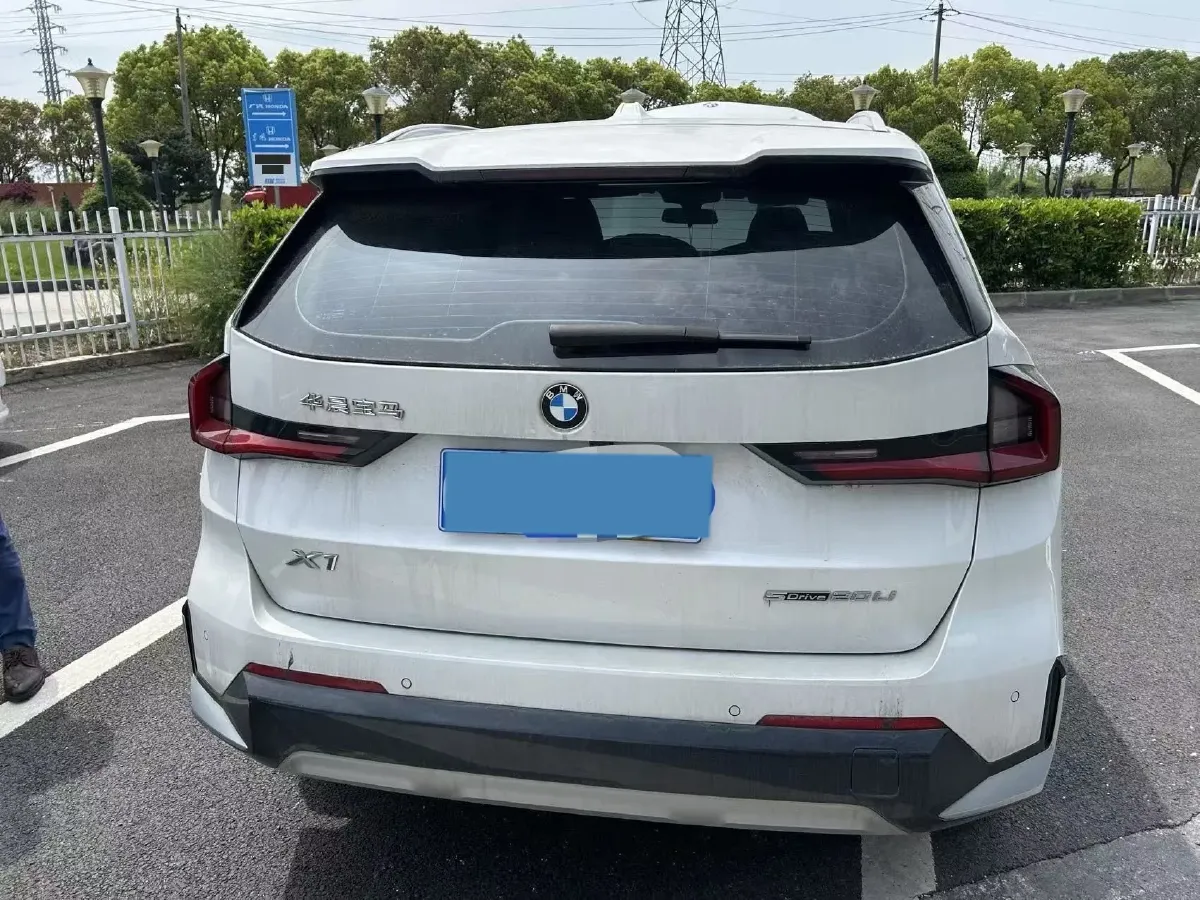 2023 BMW X1 1.5T 156HP L3 7DCT,autocango,china used car exporter,china ev exporter,chinese used car exporter,chinese used ev exporter