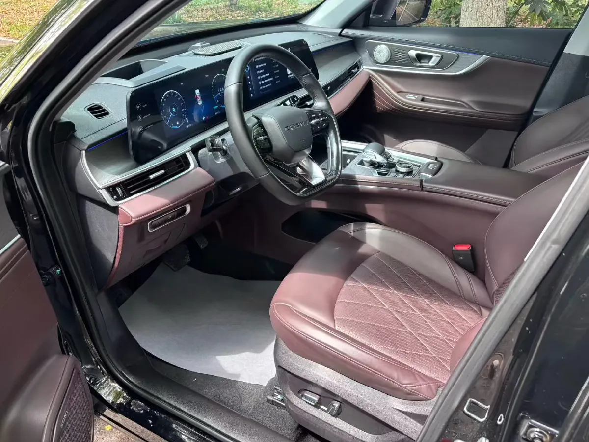 2022 Chery Tiggo 8 PRO 1.6T 197HP L4 7DCT,autocango,china used car exporter,china ev exporter,chinese used car exporter,chinese used ev exporter