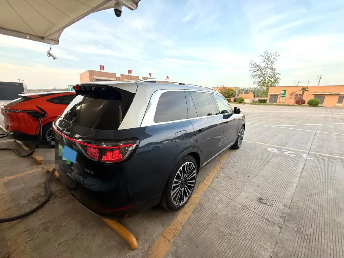 2024 AITO AITO M9 1.5T 152HP L4 REEV 42KWH,autocango,china used car exporter,china ev exporter,chinese used car exporter,chinese used ev exporter