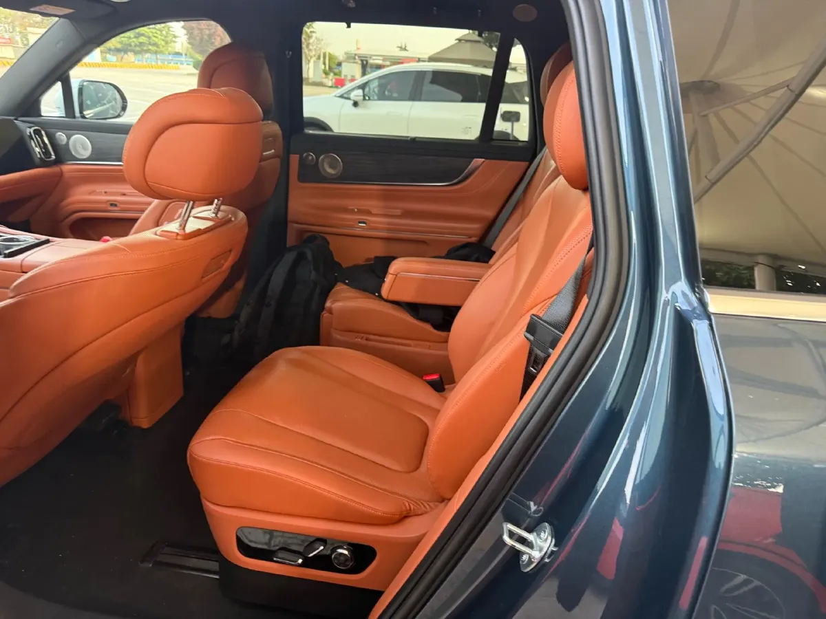 2024 AITO AITO M9 1.5T 152HP L4 REEV 42KWH,autocango,china used car exporter,china ev exporter,chinese used car exporter,chinese used ev exporter