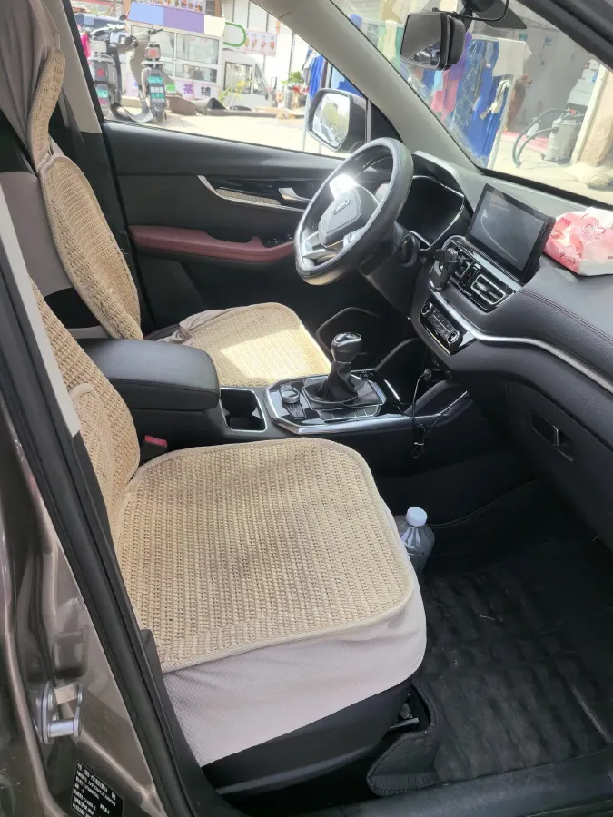 2019 Bestune T33 1.6L 114HP L4 5MT,autocango,china used car exporter,china ev exporter,chinese used car exporter,chinese used ev exporter