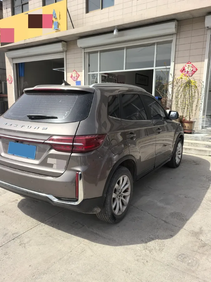 2019 Bestune T33 1.6L 114HP L4 5MT,autocango,china used car exporter,china ev exporter,chinese used car exporter,chinese used ev exporter