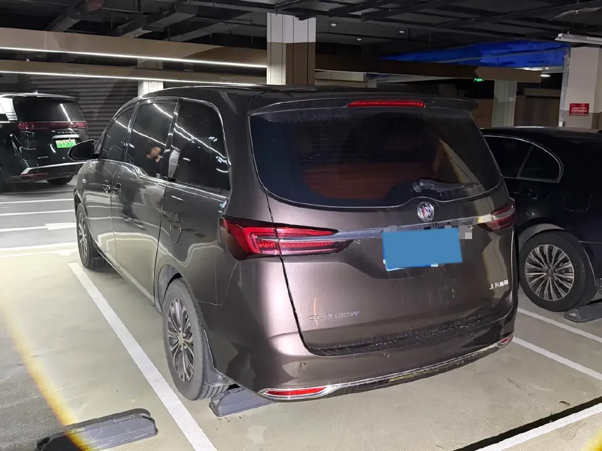2021 Buick GL8 2.0T 237HP L4 9AT,autocango,china used car exporter,china ev exporter,chinese used car exporter,chinese used ev exporter