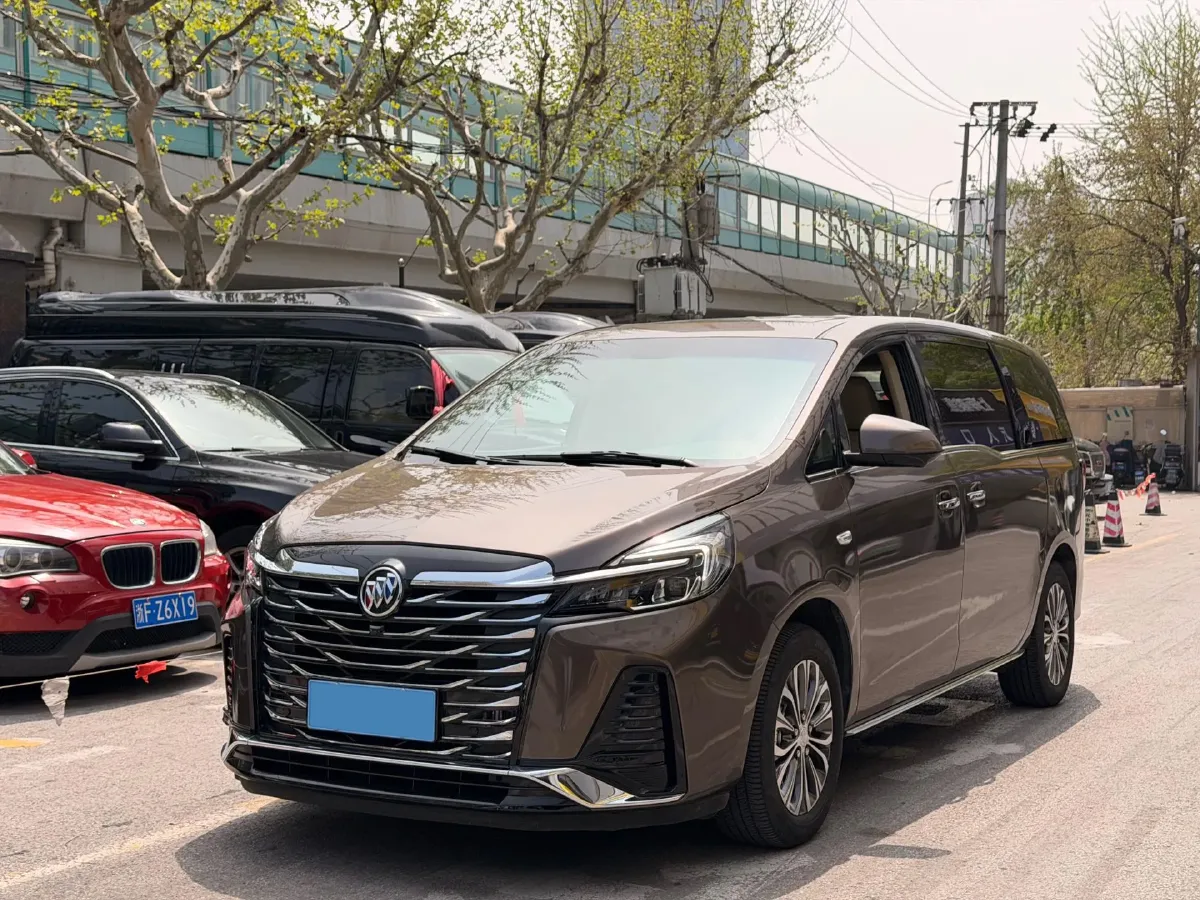 2023 Buick GL8 2.0T 237HP L4 9AT,autocango,china used car exporter,china ev exporter,chinese used car exporter,chinese used ev exporter