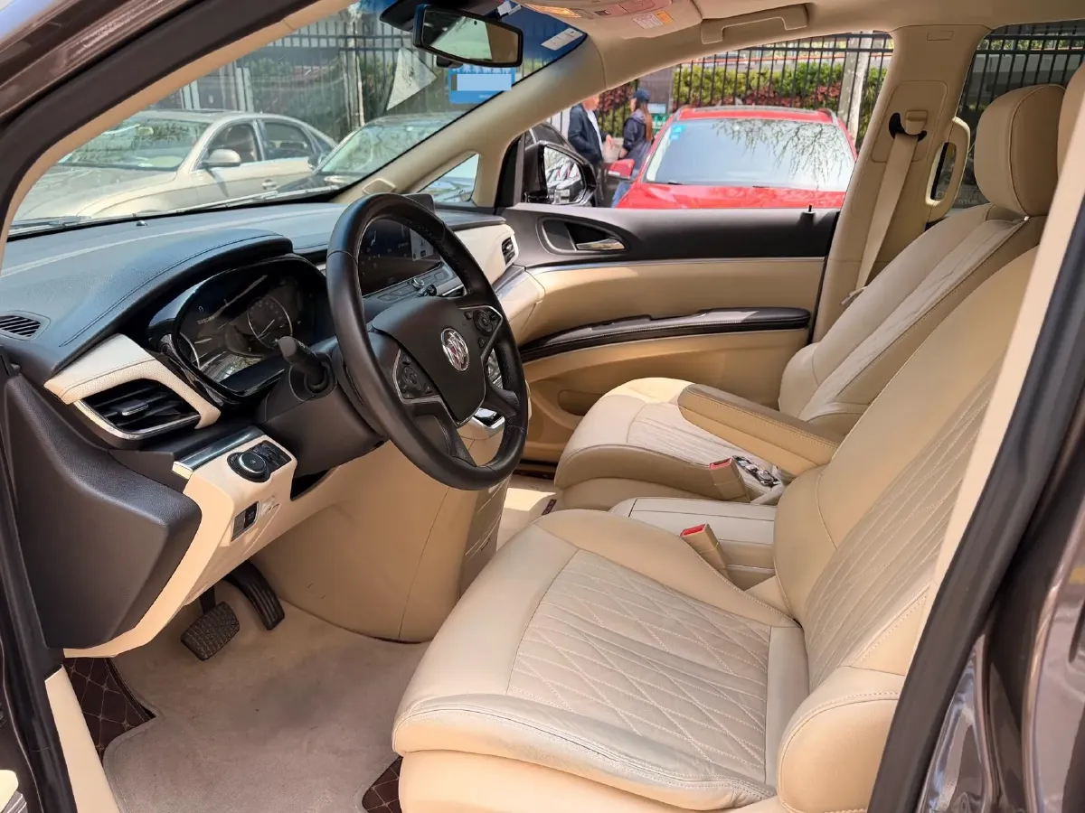 2023 Buick GL8 2.0T 237HP L4 9AT,autocango,china used car exporter,china ev exporter,chinese used car exporter,chinese used ev exporter