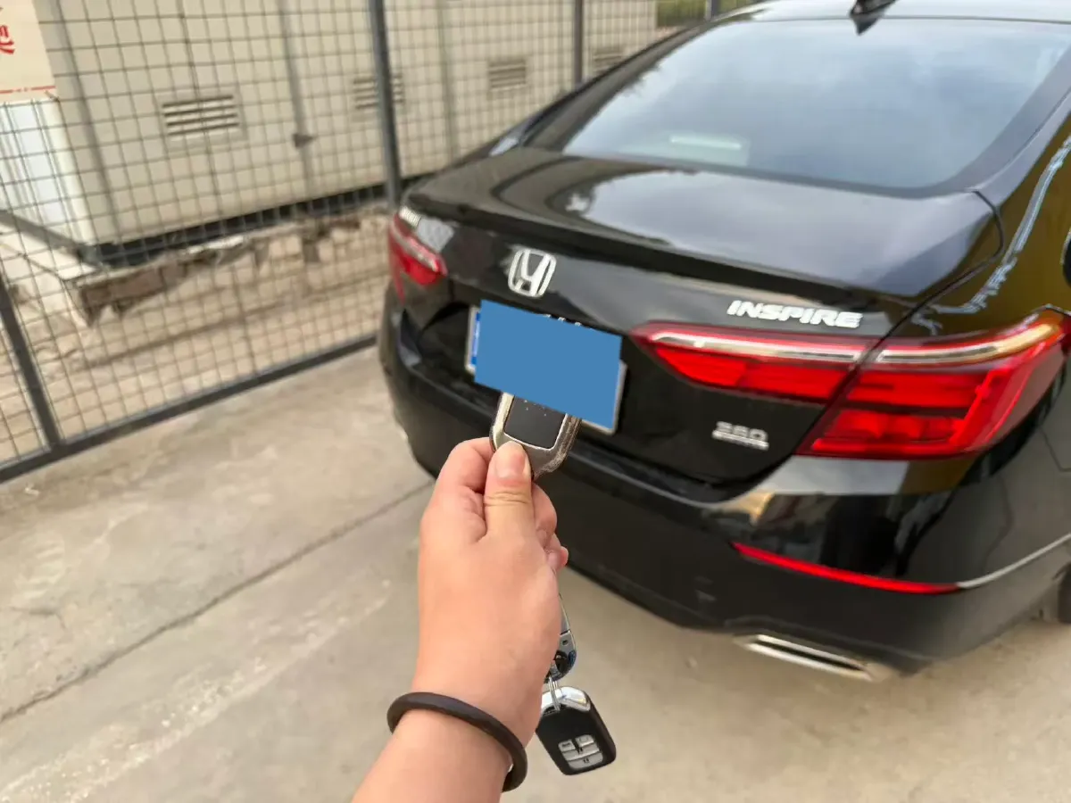 2019 Honda Inspire 1.5T 194HP L4 CVT,autocango,china used car exporter,china ev exporter,chinese used car exporter,chinese used ev exporter