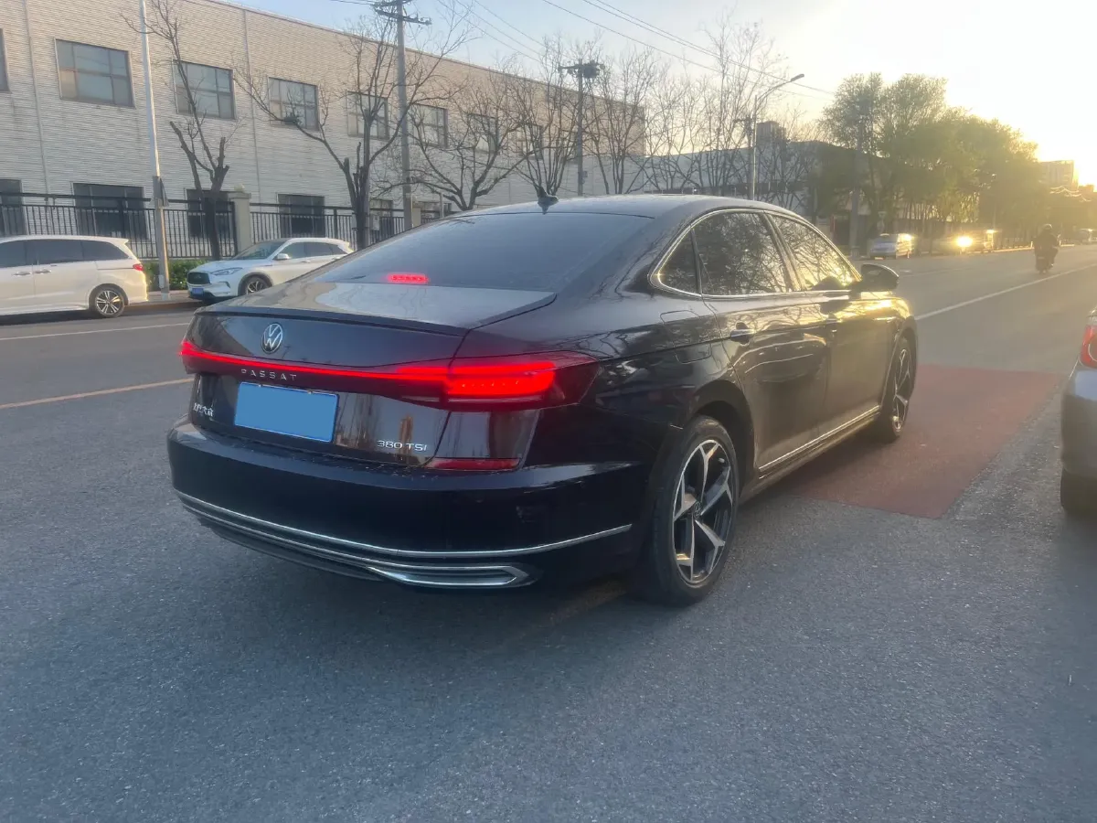 2025 Volkswagen Passat 2.0T 220HP L4 7DCT,autocango,china used car exporter,china ev exporter,chinese used car exporter,chinese used ev exporter