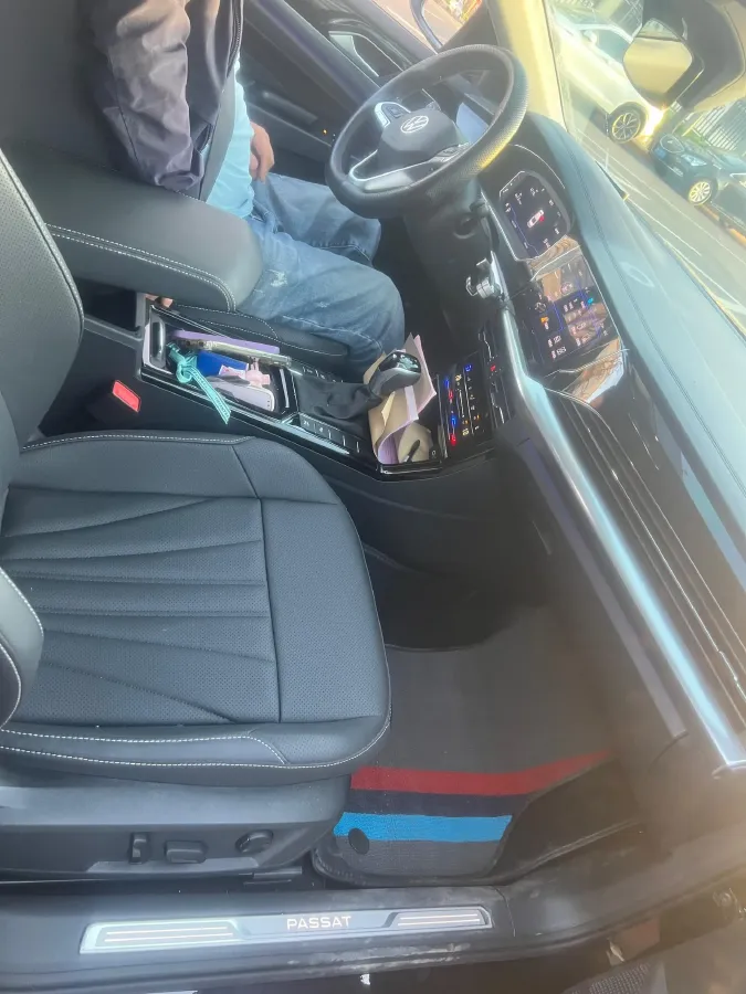 2025 Volkswagen Passat 2.0T 220HP L4 7DCT,autocango,china used car exporter,china ev exporter,chinese used car exporter,chinese used ev exporter