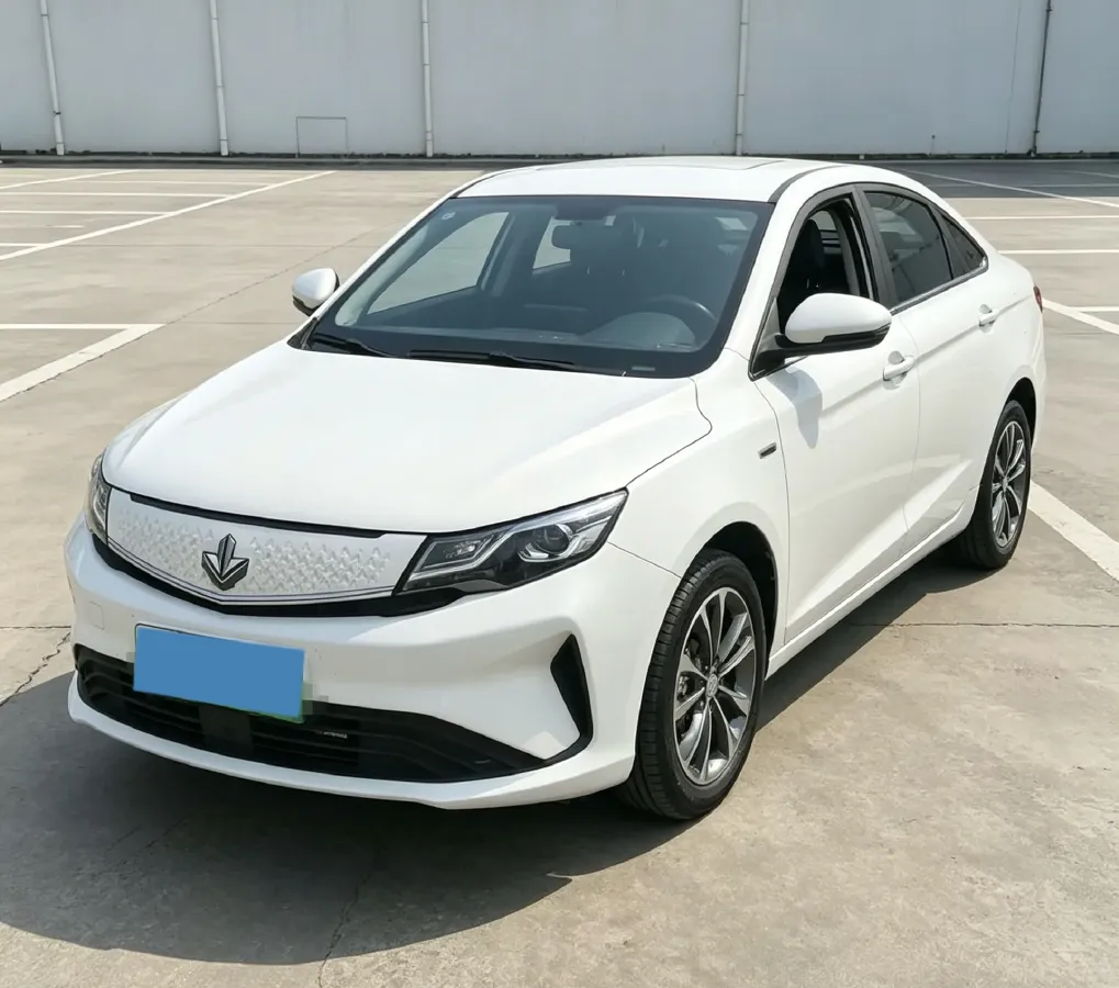 2022 Livan Maple 60s BEV 51.8KWH,autocango,china used car exporter,china ev exporter,chinese used car exporter,chinese used ev exporter
