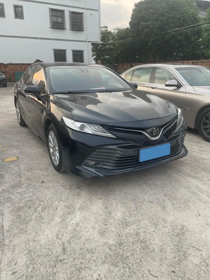 2019 Toyota Camry 2.0L 178HP L4 CVT,autocango,china used car exporter,china ev exporter,chinese used car exporter,chinese used ev exporter